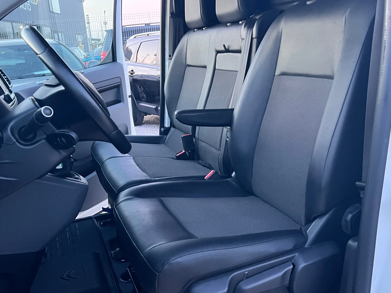 Citroen Jumpy 2.0 HDI XL, снимка 12 - Бусове и автобуси - 53976672