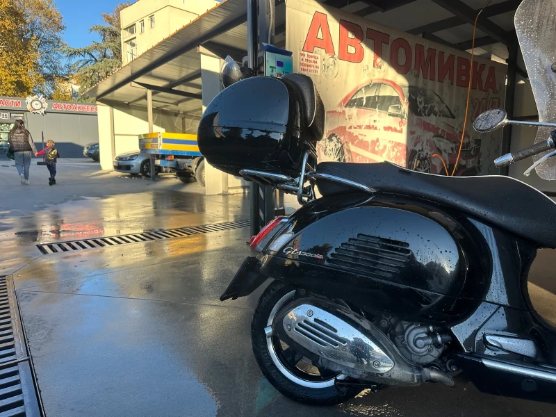 Vespa 300 Gts300ie, снимка 13 - Мотоциклети и мототехника - 51825457