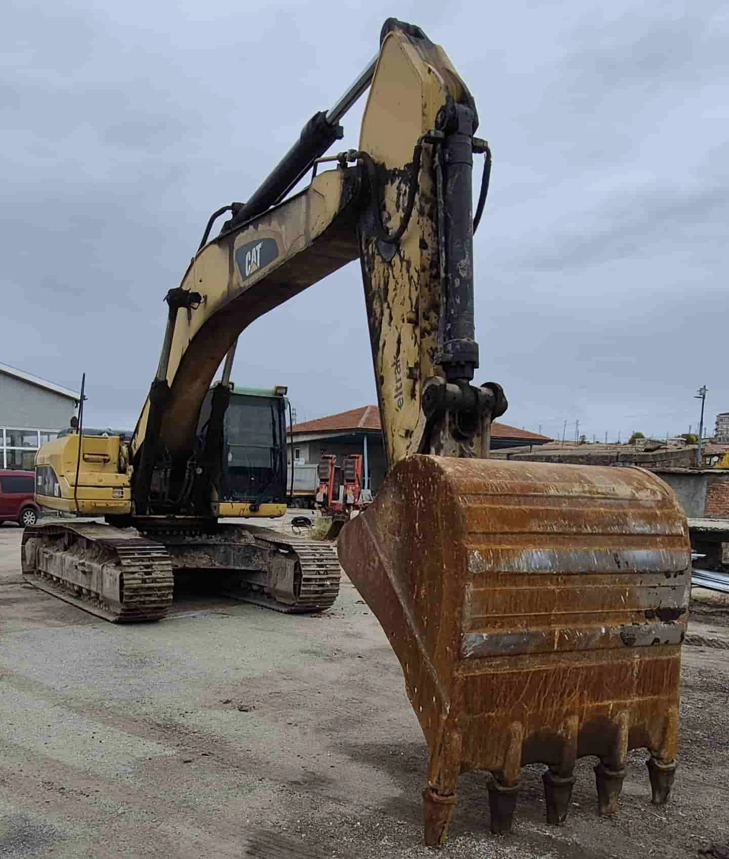 Багер Cat 330D