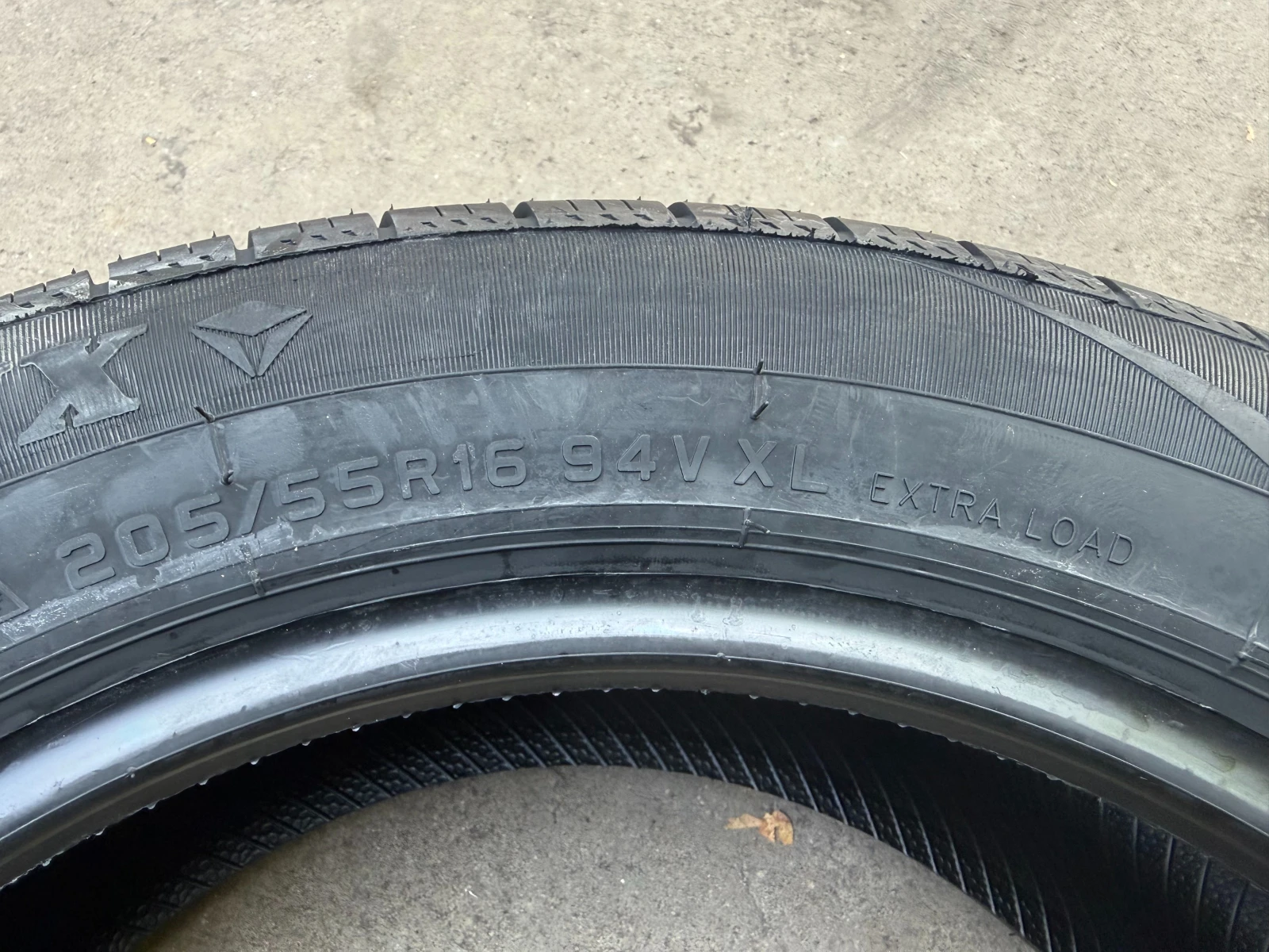 Гуми Зимни 205/55R16, снимка 7 - Гуми и джанти - 55650143