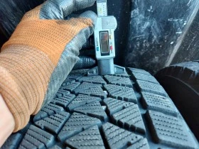 Гуми Зимни 225/65R17, снимка 4 - Гуми и джанти - 39103329