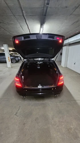 Mercedes-Benz C 300, снимка 11