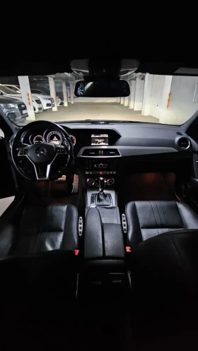Mercedes-Benz C 300, снимка 10