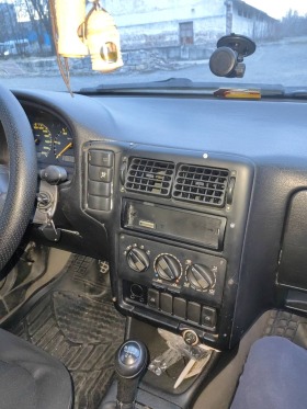 Seat Cordoba, снимка 5 - Автомобили и джипове - 44252145