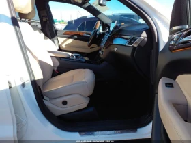 Mercedes-Benz GLS 450 4MATIC* harman/kardon* подгрев* мъртва точка* пано, снимка 7