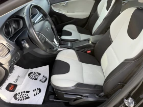 Volvo V40 Cross Country (KATO НОВА), снимка 11
