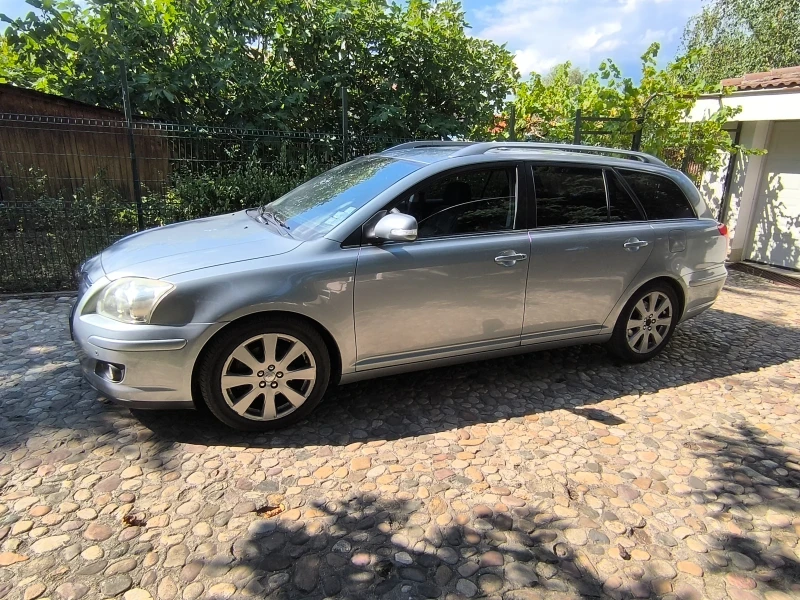 Toyota Avensis 2.4, снимка 4 - Автомобили и джипове - 48441855