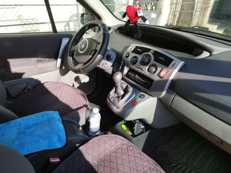 Renault Grand scenic, снимка 4 - Автомобили и джипове - 49274014