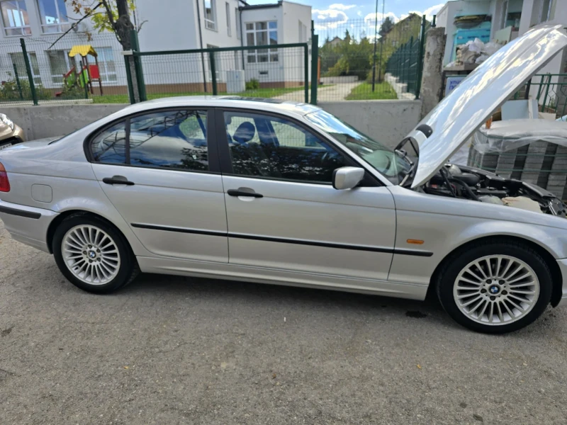 BMW 318, снимка 2 - Автомобили и джипове - 52325306
