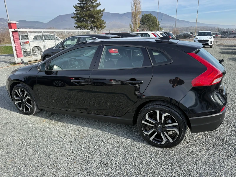 Volvo V40 Cross Country (KATO НОВА), снимка 9 - Автомобили и джипове - 52844406
