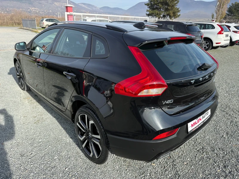 Volvo V40 Cross Country (KATO НОВА), снимка 8 - Автомобили и джипове - 52844406