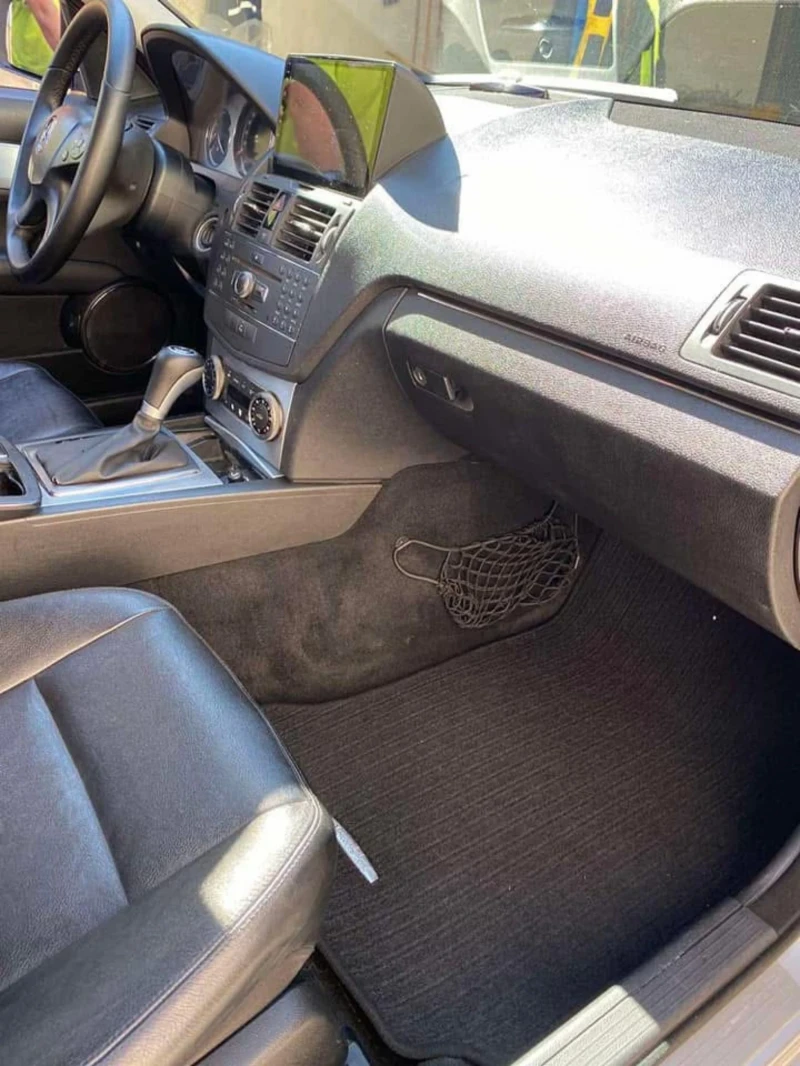 Mercedes-Benz C 220 2.2, снимка 14 - Автомобили и джипове - 53419667