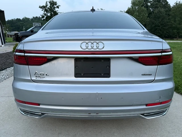 Audi A8 LONG* DISTRONIK* МАСАЖ* ОБДУХ* HEADUP* 360* B&O* K - изображение 4