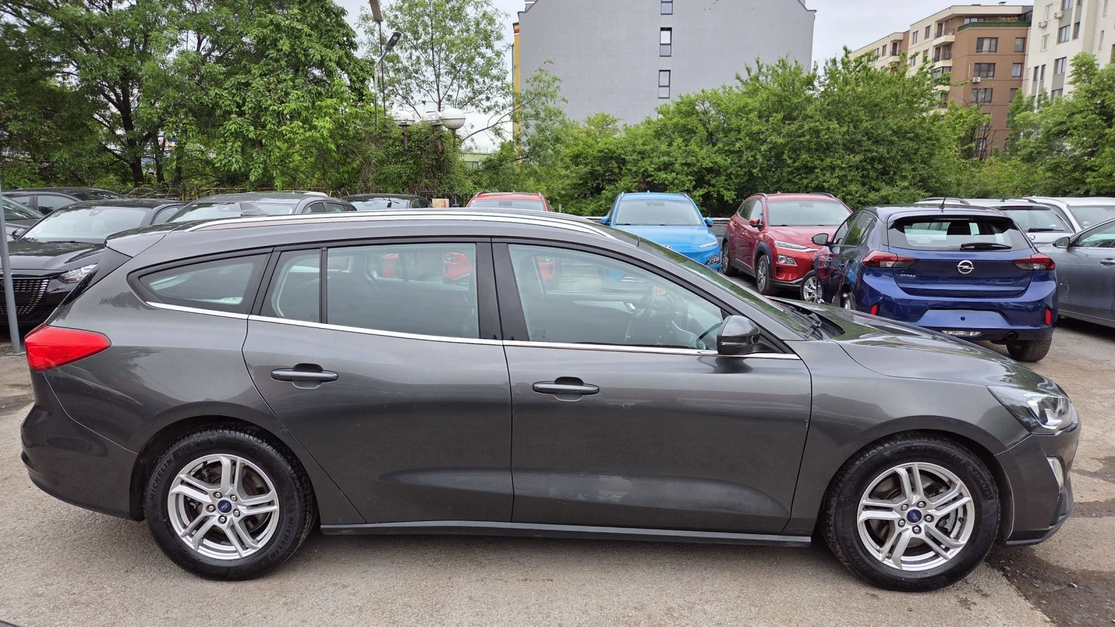 Ford Focus 12.2020/1.5D 120 к.с./LED - изображение 2