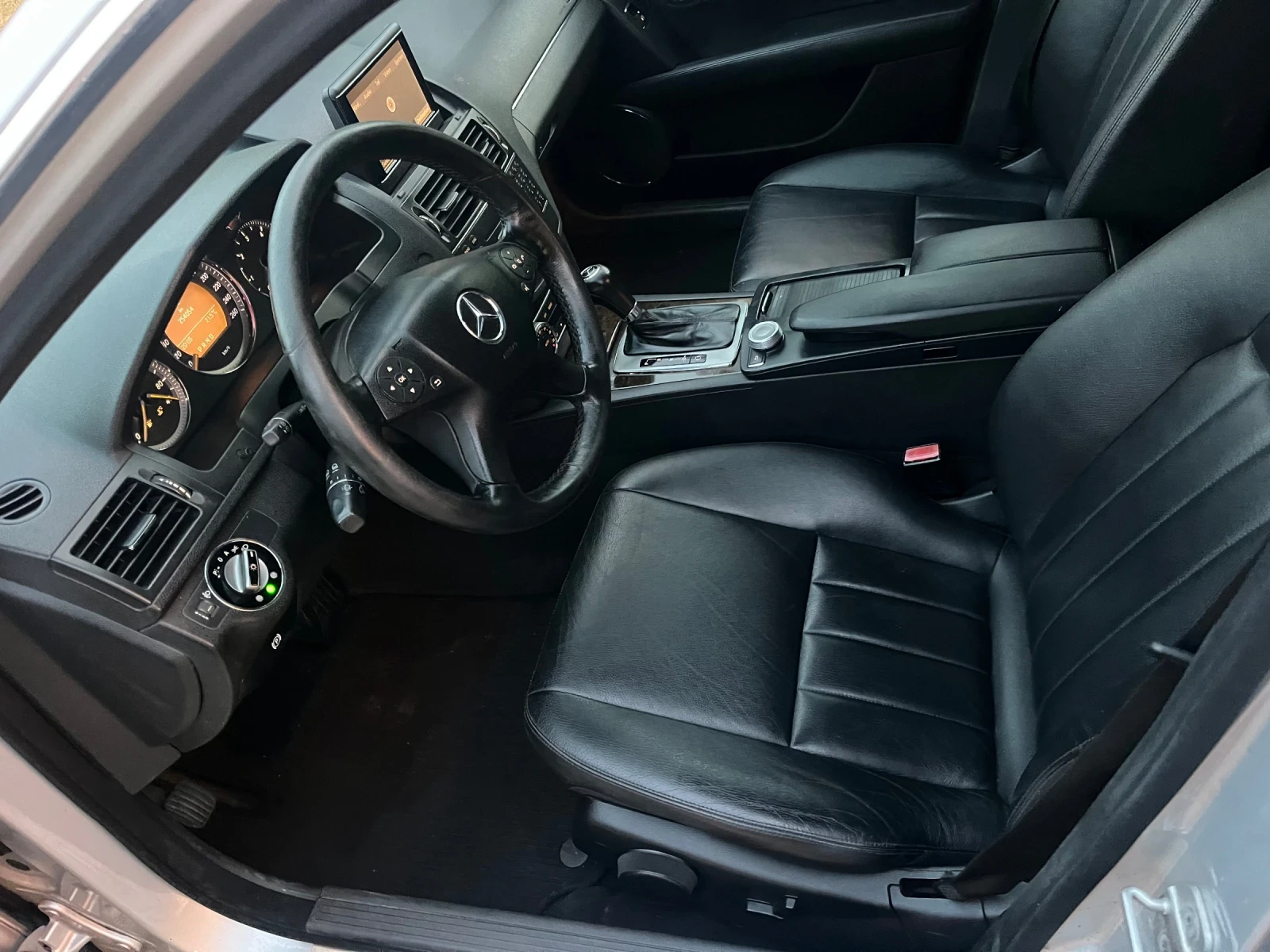 Mercedes-Benz C 220 CDI ELEGANCE OM646 - изображение 9