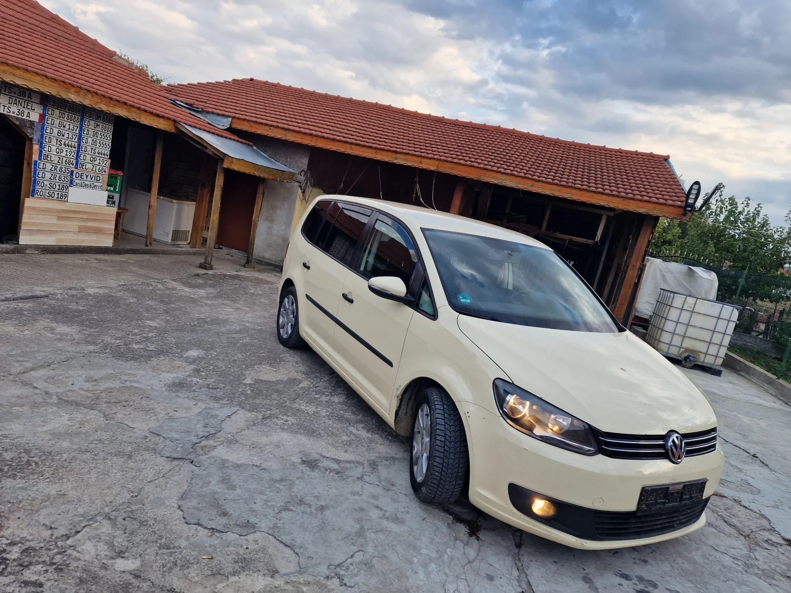 VW Touran  - изображение 2