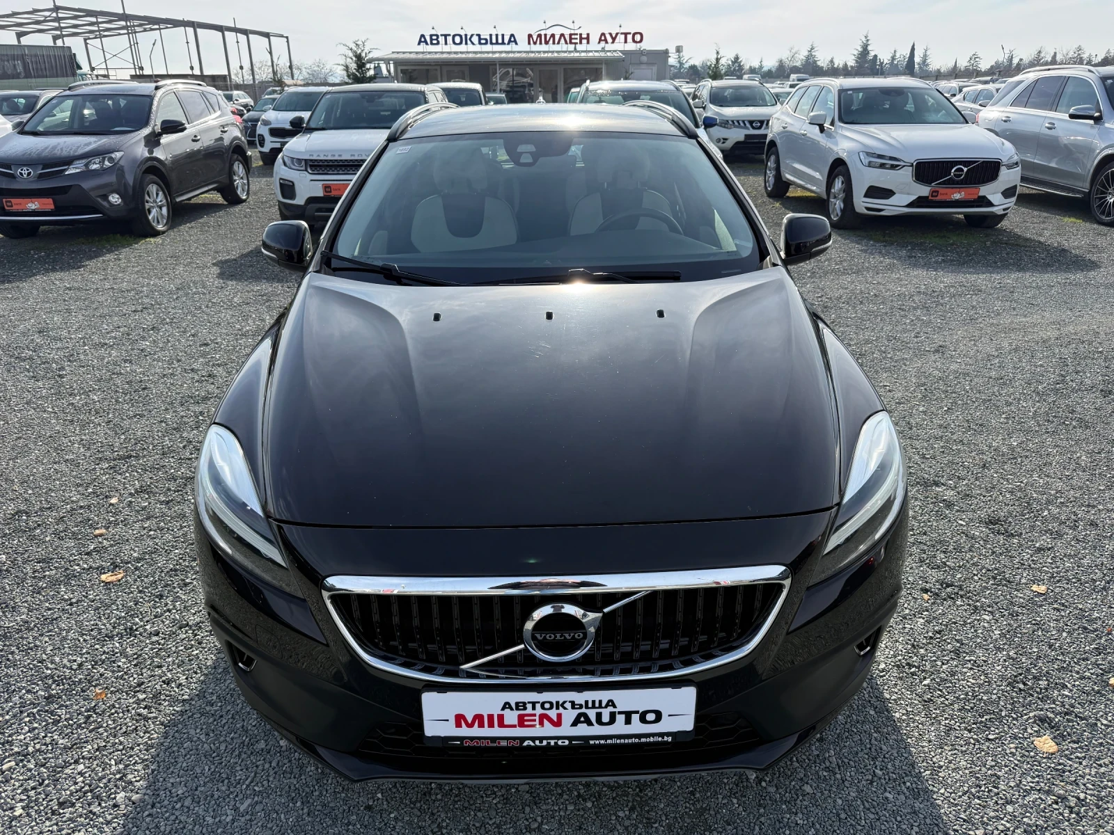 Volvo V40 Cross Country (KATO НОВА) - изображение 2