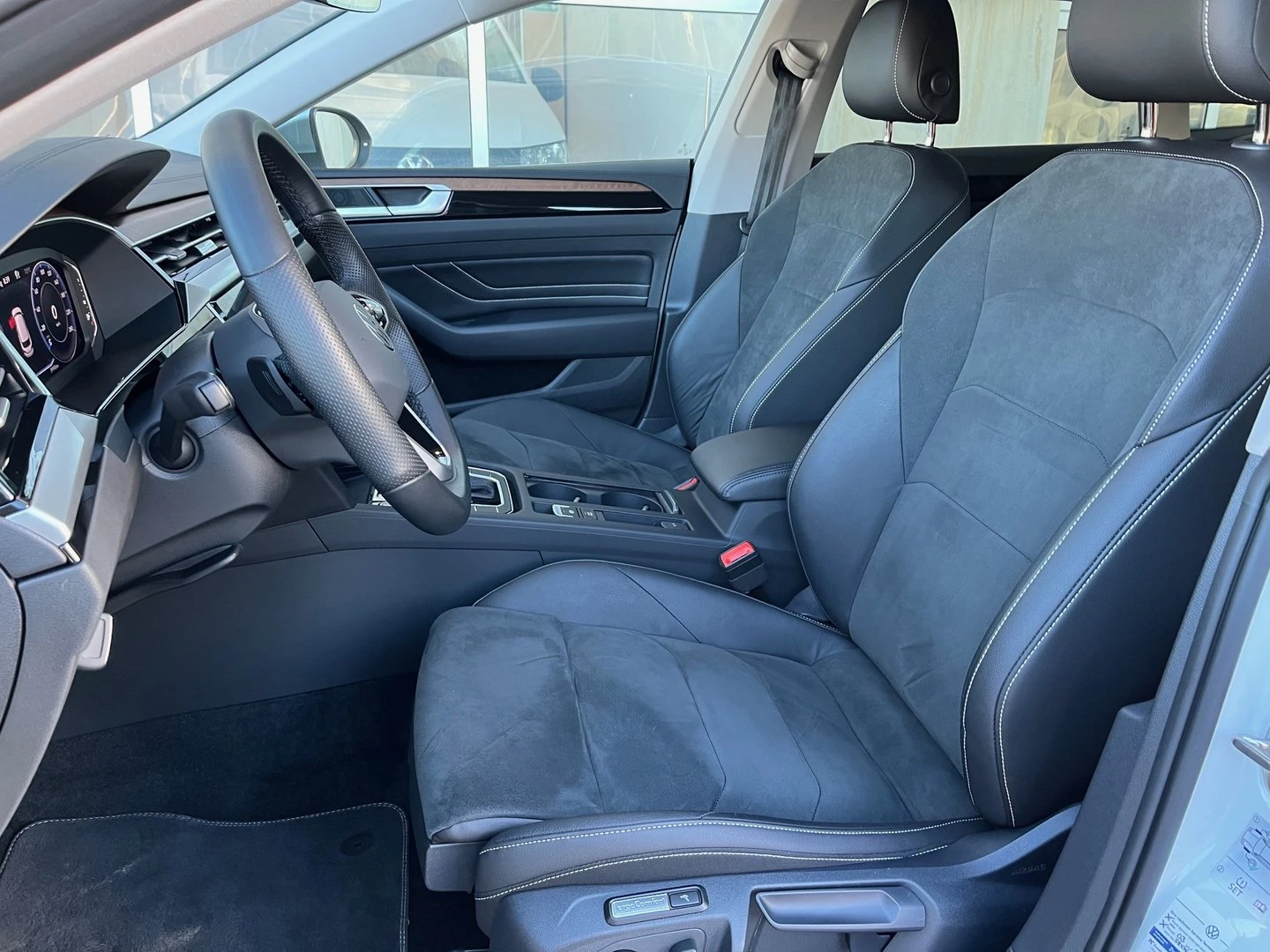 VW Arteon Elegance 2.0 TSI OPF DSG - изображение 5