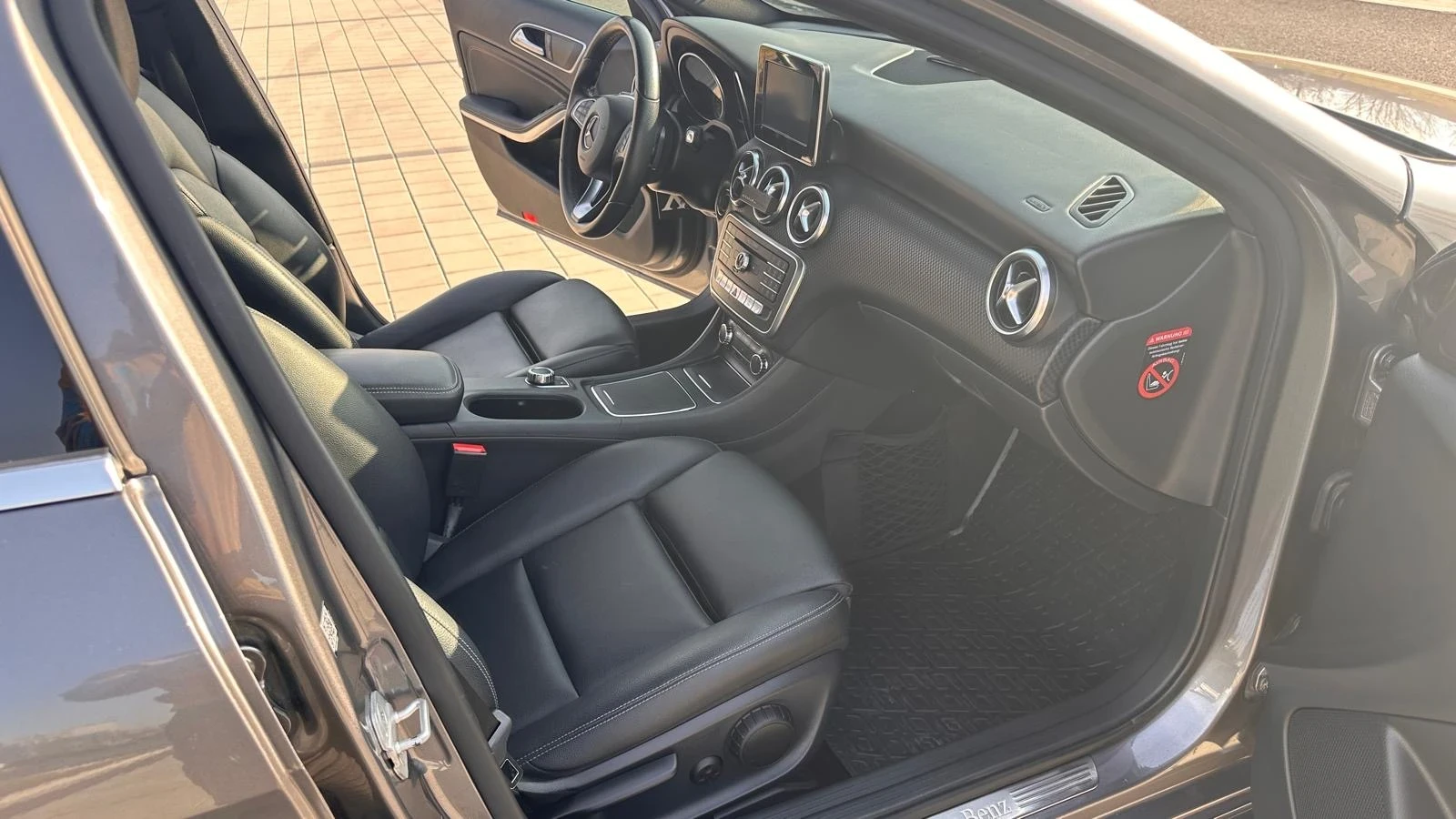 Mercedes-Benz A 180, снимка 10 - Автомобили и джипове - 53713198