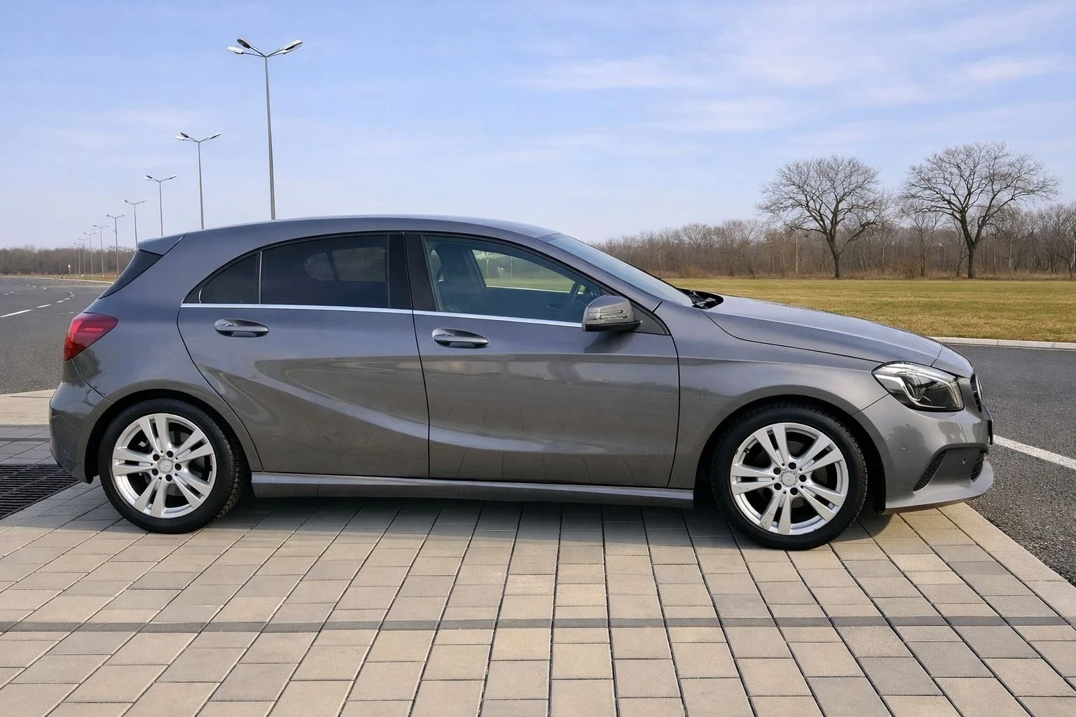 Mercedes-Benz A 180, снимка 5 - Автомобили и джипове - 53713198