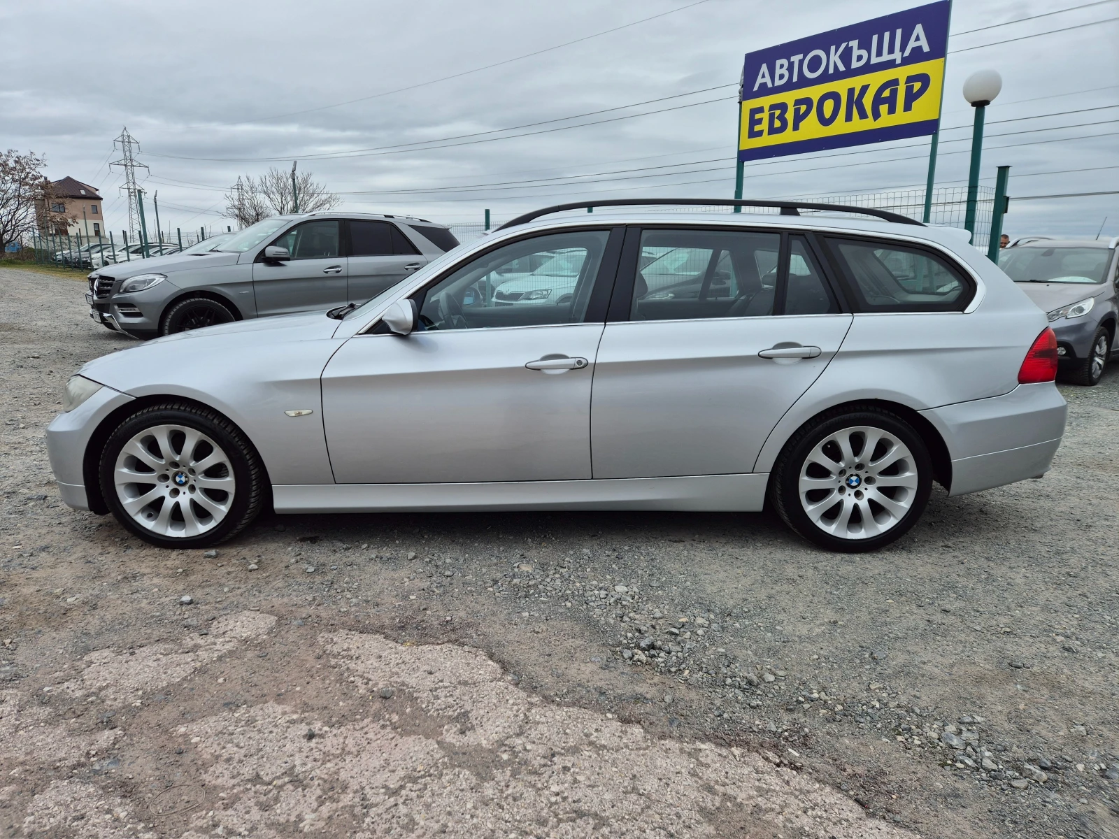 BMW 330 d XDrive, снимка 2 - Автомобили и джипове - 53950833