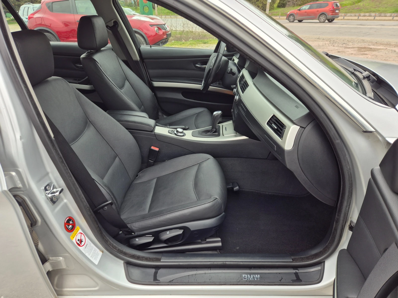 BMW 330 d XDrive, снимка 9 - Автомобили и джипове - 53950833