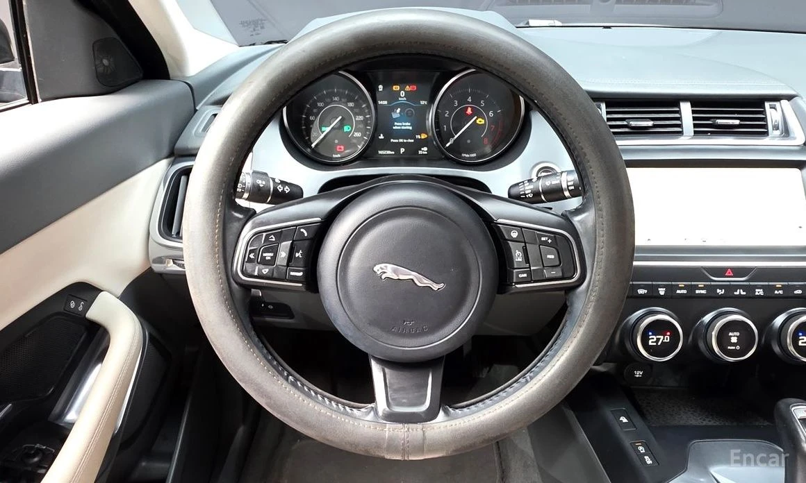 Jaguar E-pace P250* S* ПОДГРЕВ* ПАНОРАМА* KEYLESS* , снимка 6 - Автомобили и джипове - 54085283