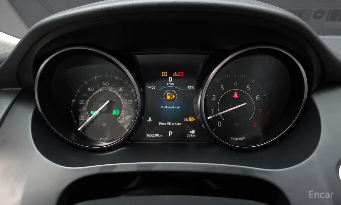 Jaguar E-pace P250* S* ПОДГРЕВ* ПАНОРАМА* KEYLESS* , снимка 10 - Автомобили и джипове - 54085283