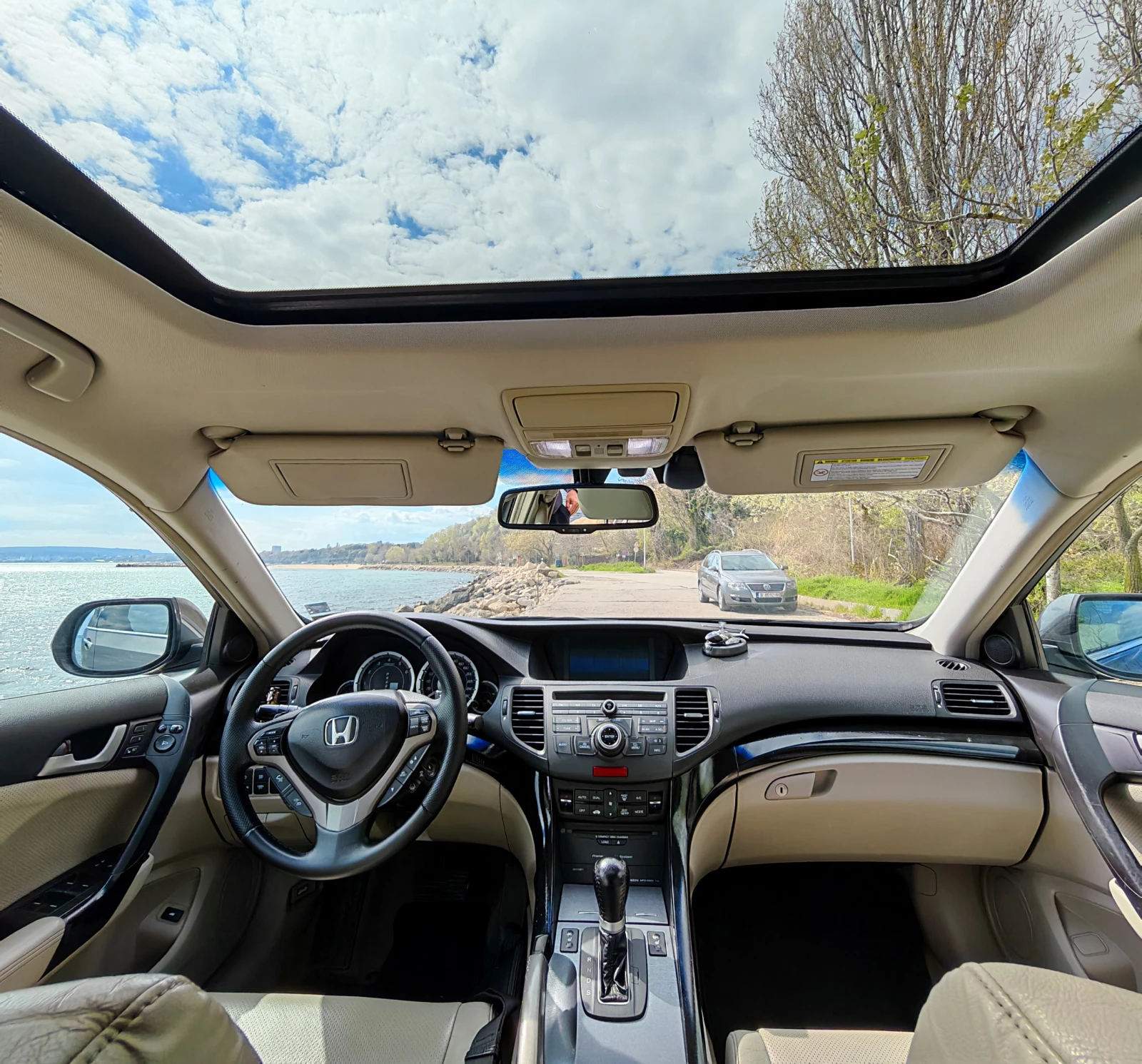 Honda Accord EXECUTIVE, снимка 9 - Автомобили и джипове - 54319635