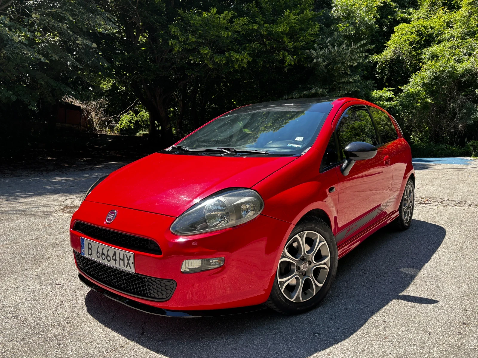 Fiat Punto 1.3 MultiJet, снимка 2 - Автомобили и джипове - 54800759