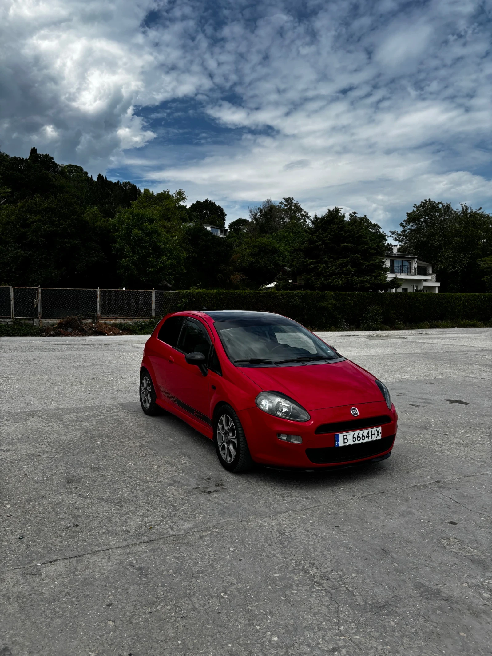 Fiat Punto 1.3 MultiJet, снимка 4 - Автомобили и джипове - 54800759