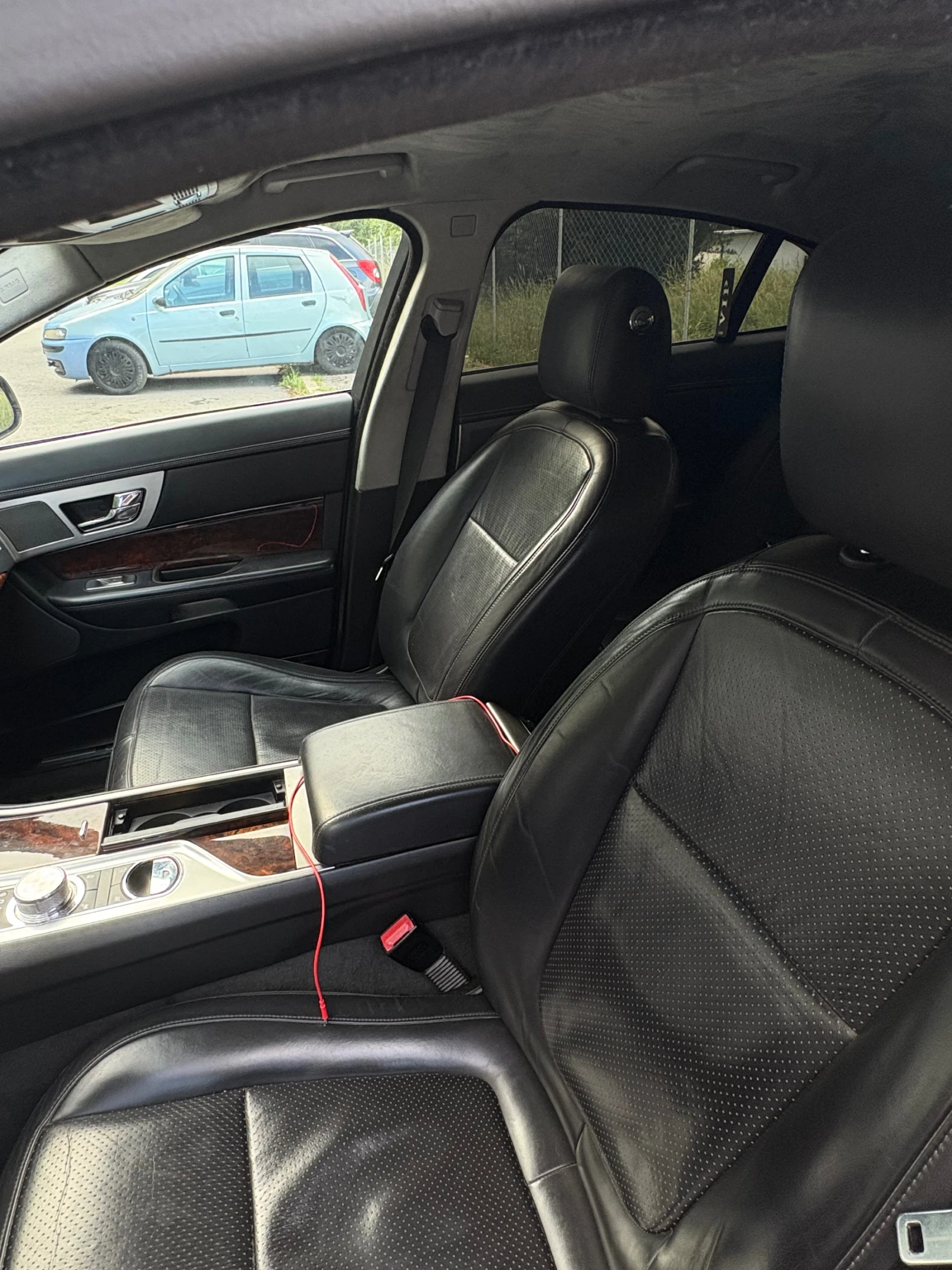Jaguar Xf, снимка 7 - Автомобили и джипове - 54870843