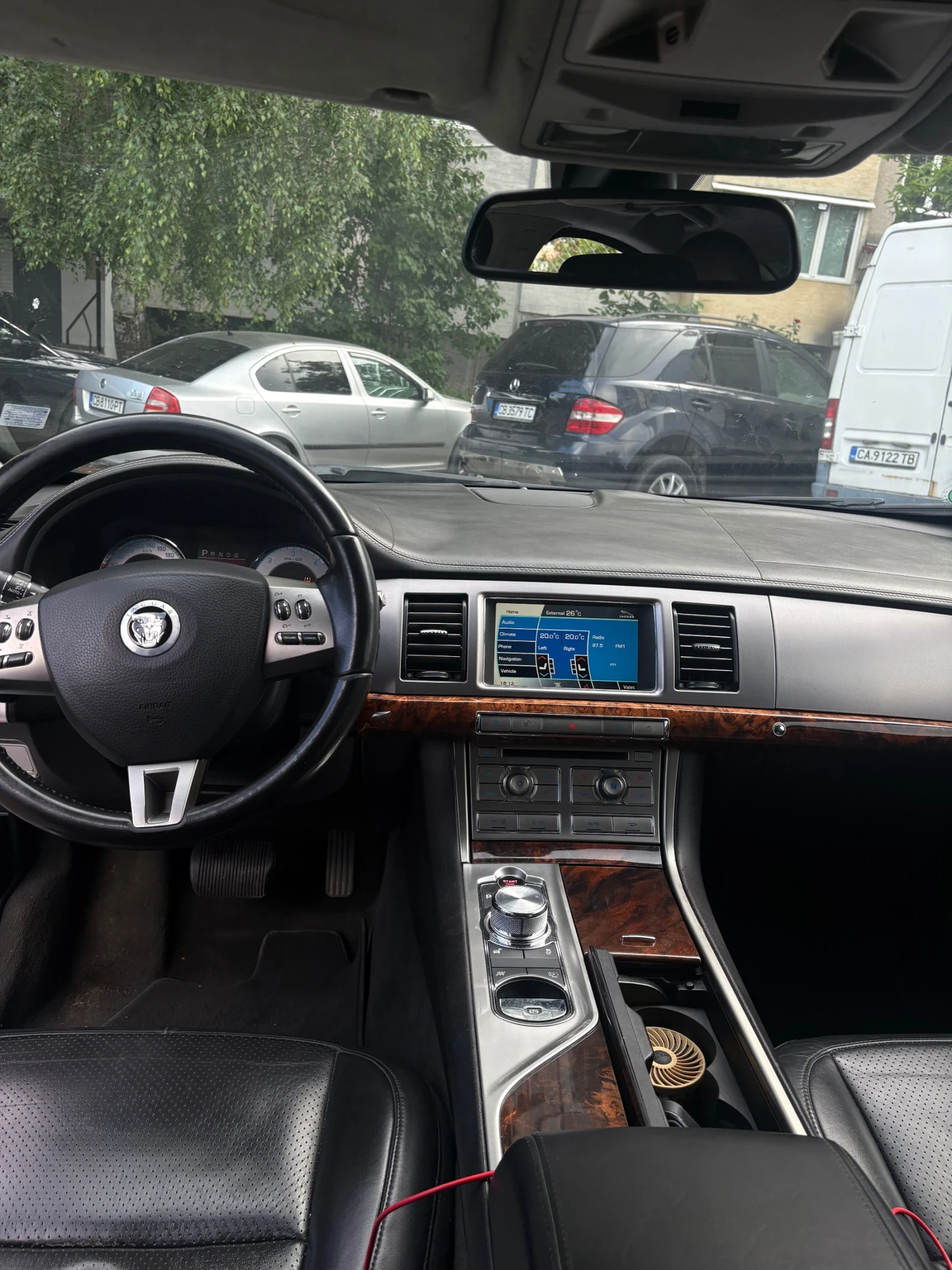 Jaguar Xf, снимка 8 - Автомобили и джипове - 54870843