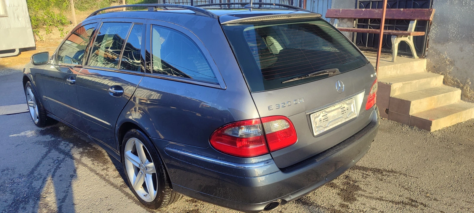 Mercedes-Benz E 320 CDI EVO, снимка 4 - Автомобили и джипове - 55506483