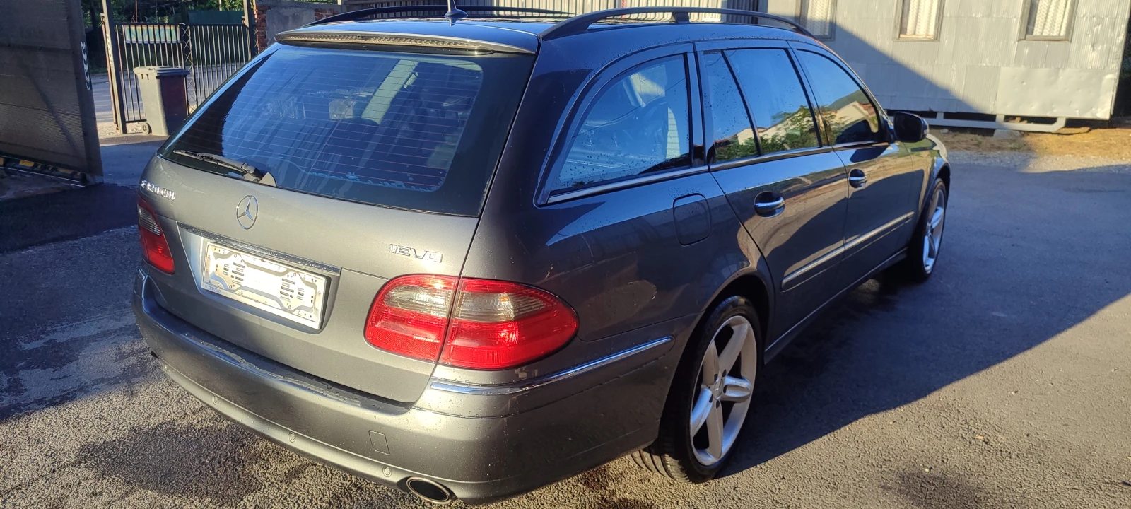 Mercedes-Benz E 320 CDI EVO, снимка 5 - Автомобили и джипове - 55506483