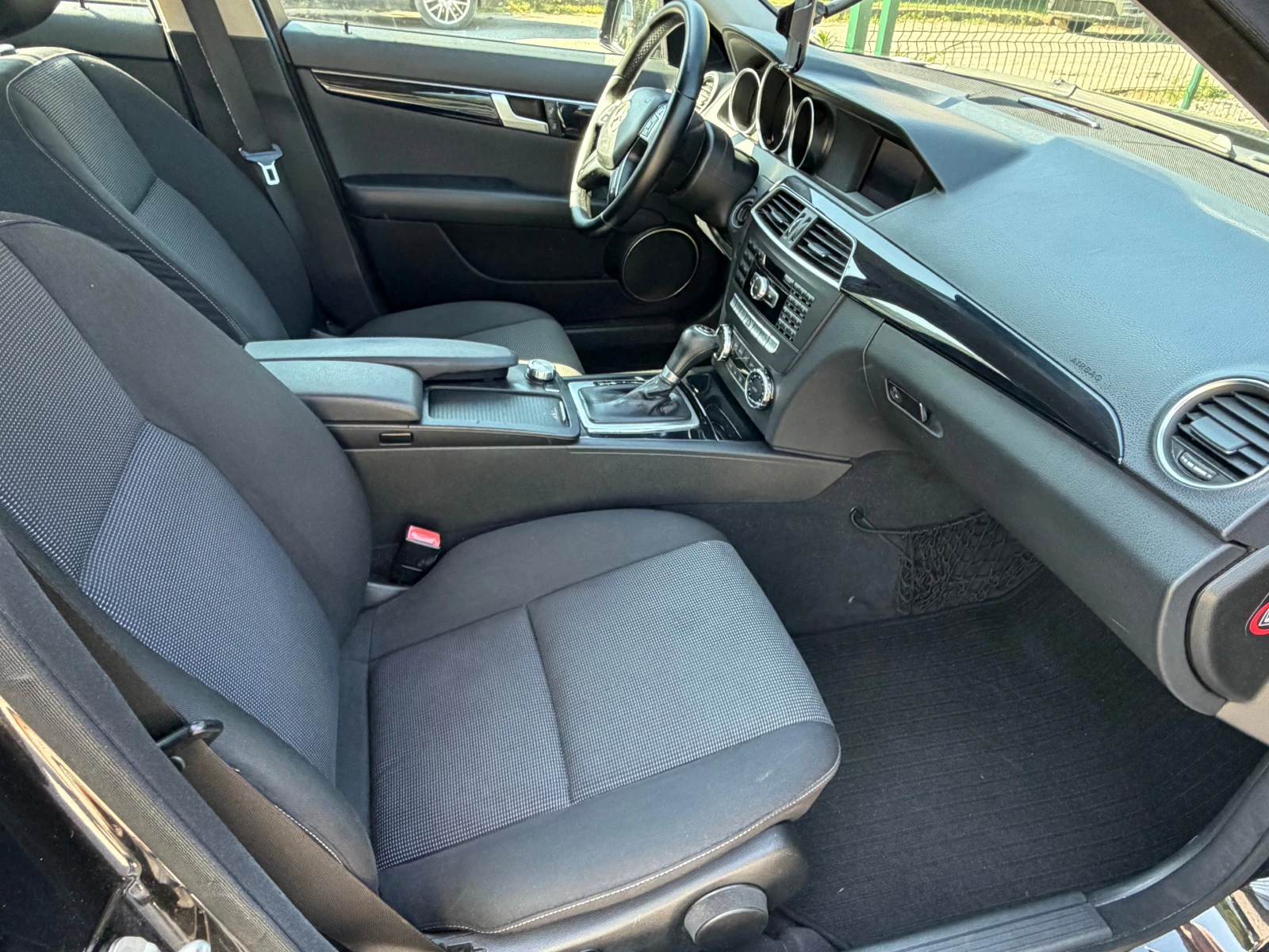 Mercedes-Benz C 220 AVANTGARDE ITALY , снимка 13 - Автомобили и джипове - 55081805