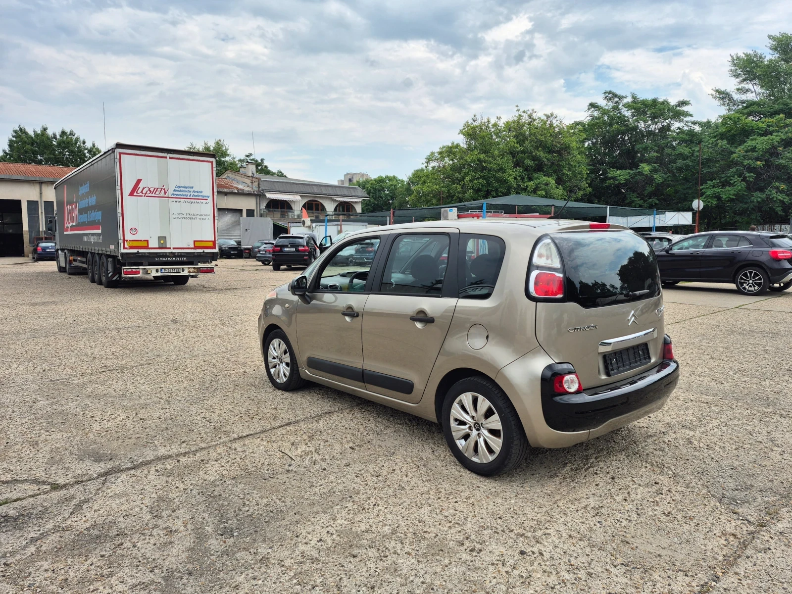 Citroen C3 Picasso 1.6 Бензин ., снимка 4 - Автомобили и джипове - 55298168