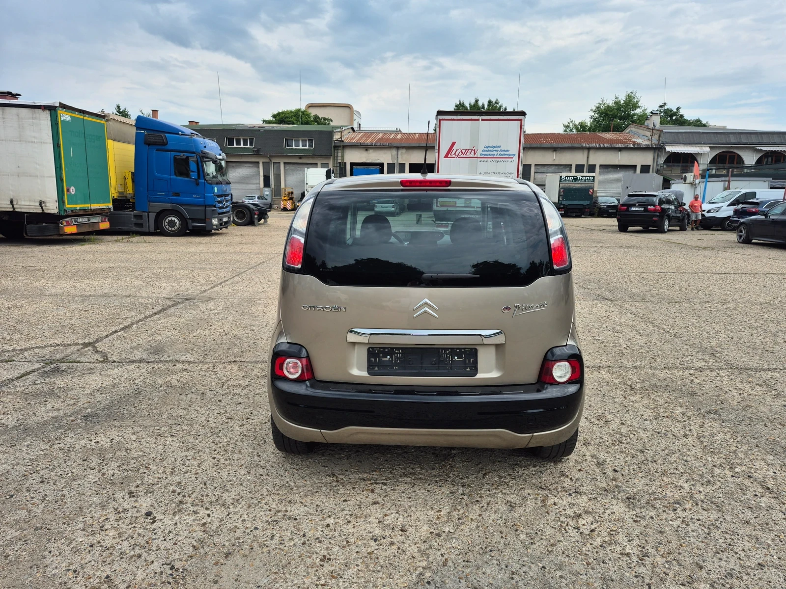 Citroen C3 Picasso 1.6 Бензин ., снимка 10 - Автомобили и джипове - 55298168
