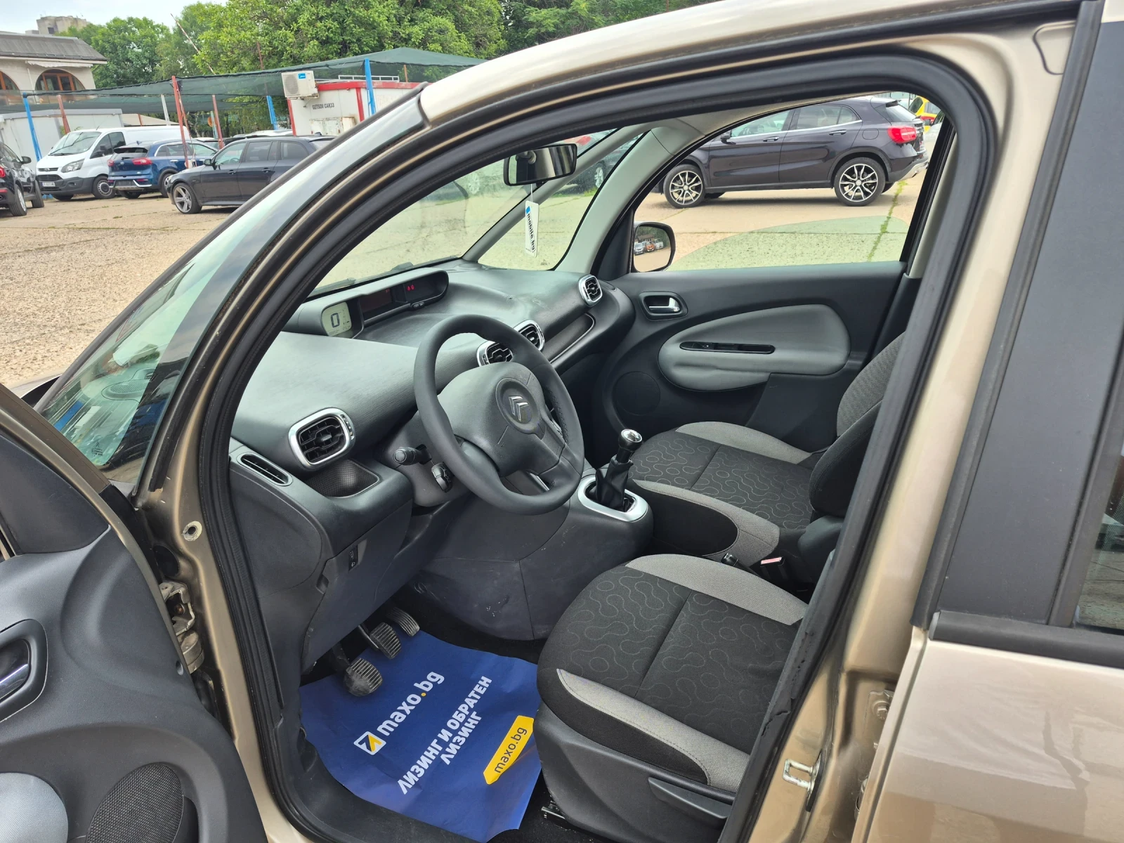Citroen C3 Picasso 1.6 Бензин ., снимка 15 - Автомобили и джипове - 55298168