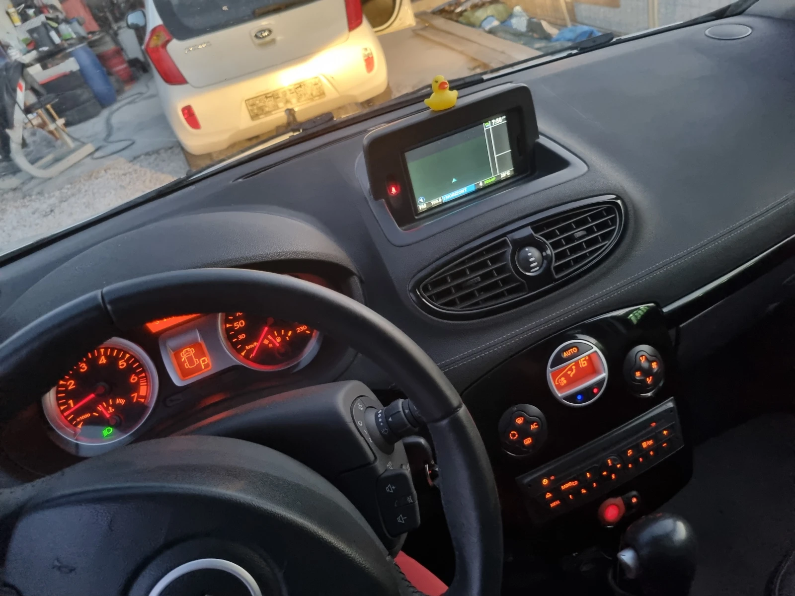 Renault Clio | Mobile.bg � ����������� 12