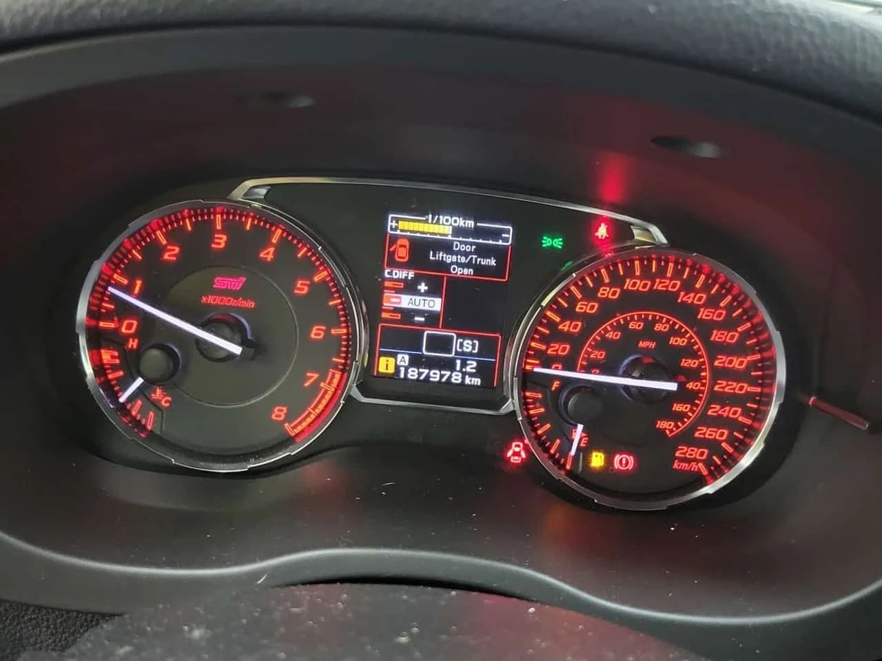 Subaru WRX STI SPORT/CARFAX/КОЖА/ШИБЕДАХ, снимка 9 - Автомобили и джипове - 55434253