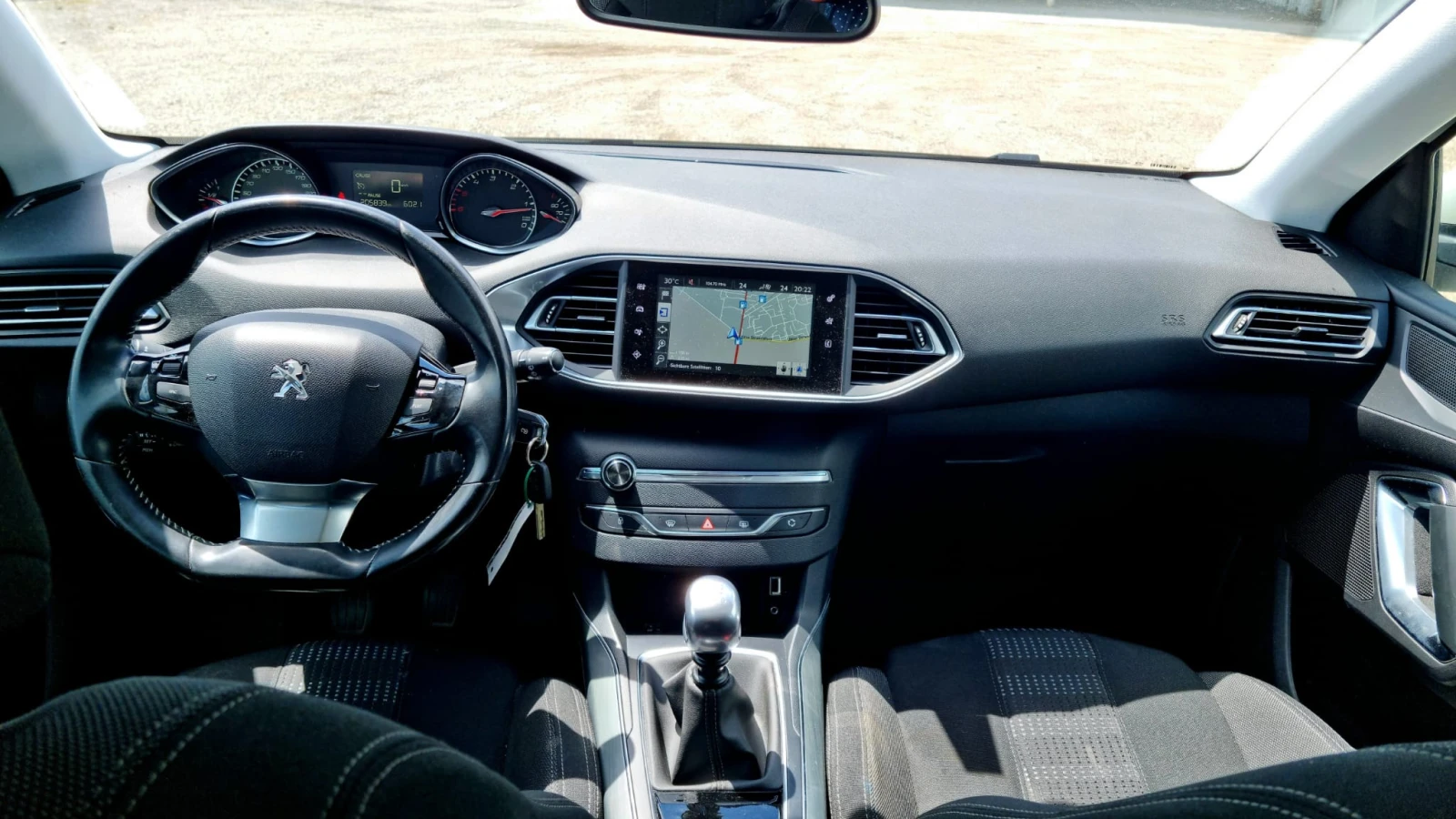 Peugeot 308 LED/NAVI/КАМЕРА/С.ИЗТОРИЯ, снимка 10 - Автомобили и джипове - 55802144