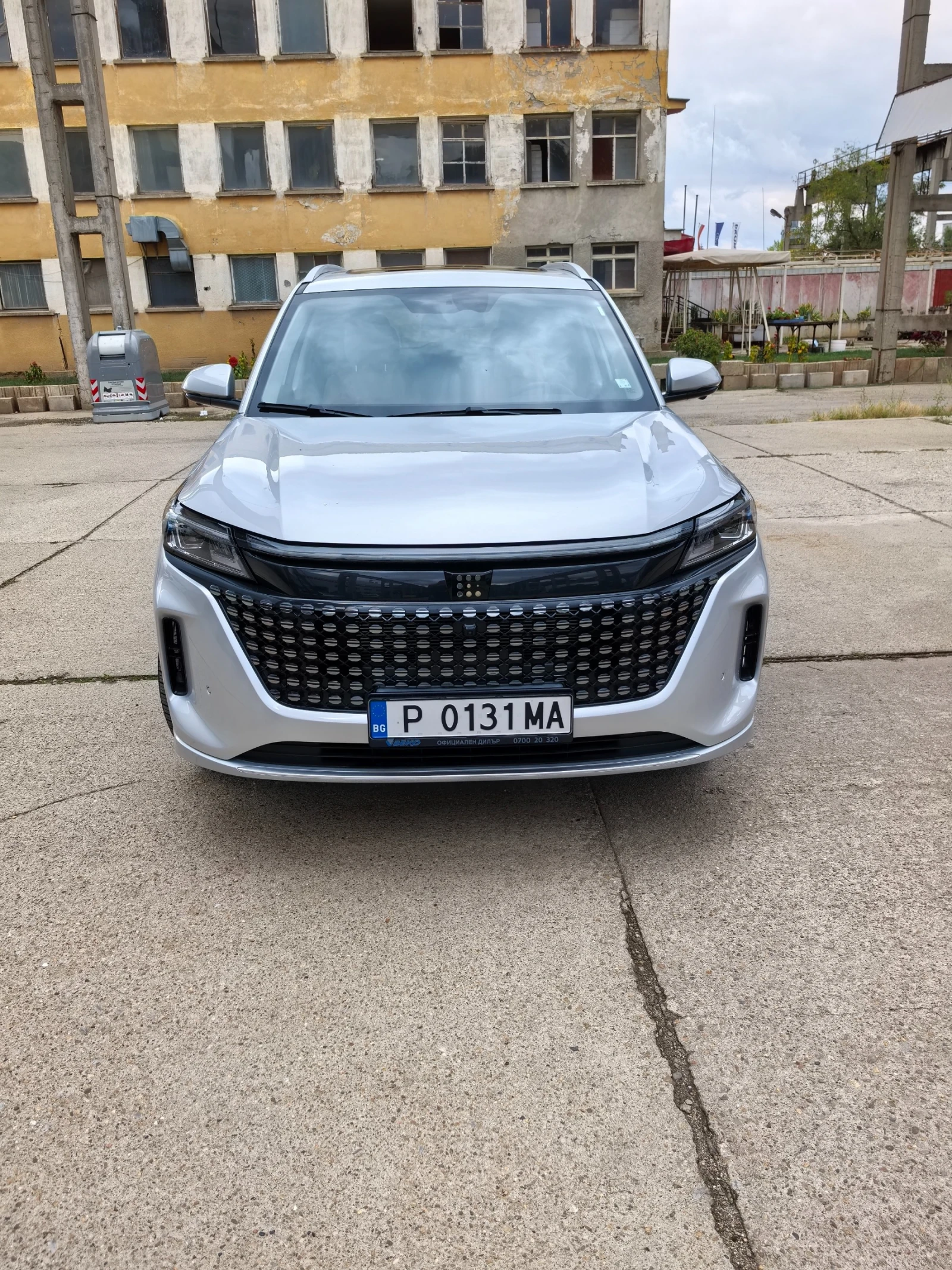 DONGFENG E5, снимка 2 - Автомобили и джипове - 56506012