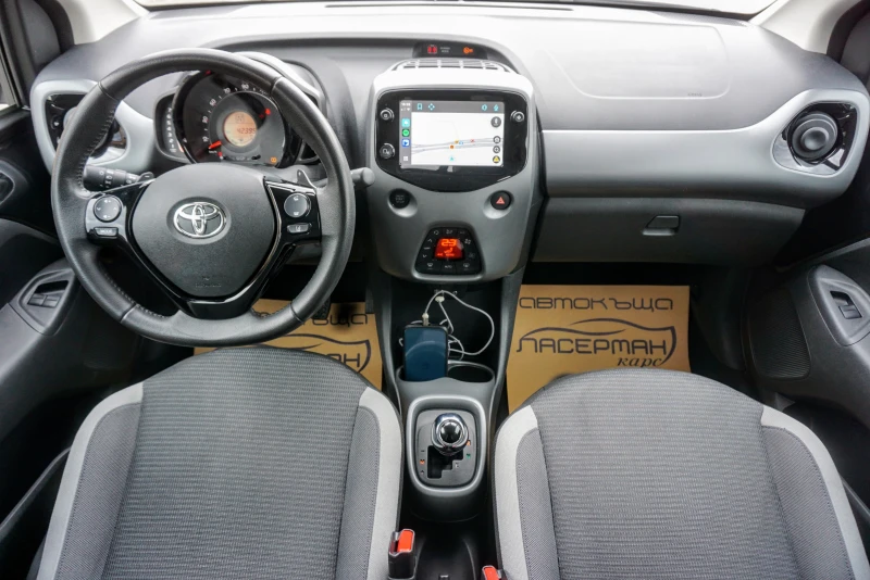 Toyota Aygo 1.0i x-fun m-mt , снимка 10 - Автомобили и джипове - 29473356