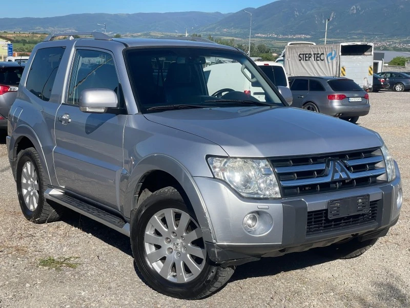 Mitsubishi Pajero, снимка 3 - Автомобили и джипове - 46355216