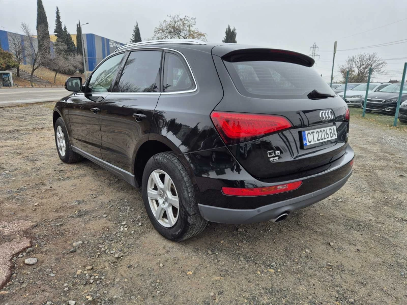 Audi Q5 2.0TDI Автомат, снимка 3 - Автомобили и джипове - 48289211