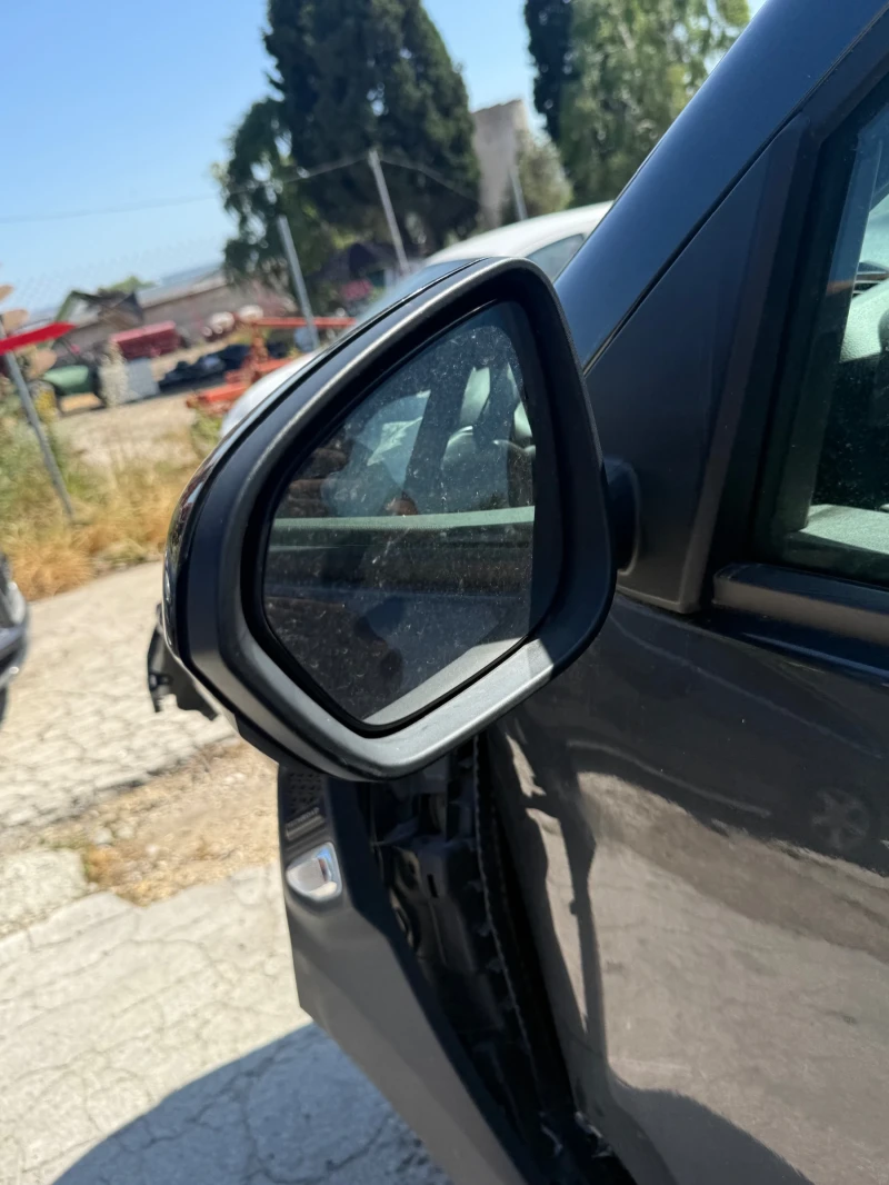 Dacia Duster 360 градуса камера 1.5dci, снимка 13 - Автомобили и джипове - 50865959