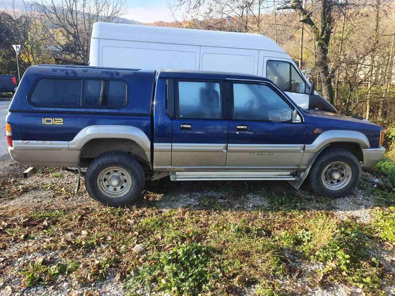 Mitsubishi L200 2.5D/4X4/, снимка 1 - Автомобили и джипове - 46834016