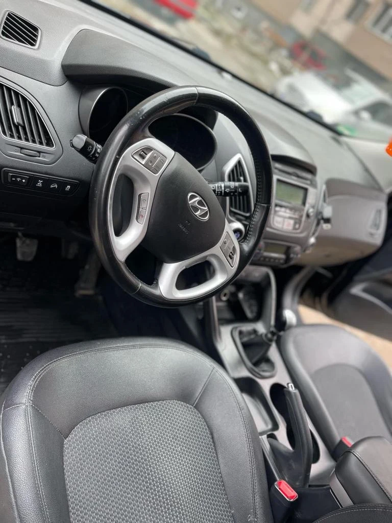 Hyundai Tucson ?X 35, снимка 9 - Автомобили и джипове - 49548327