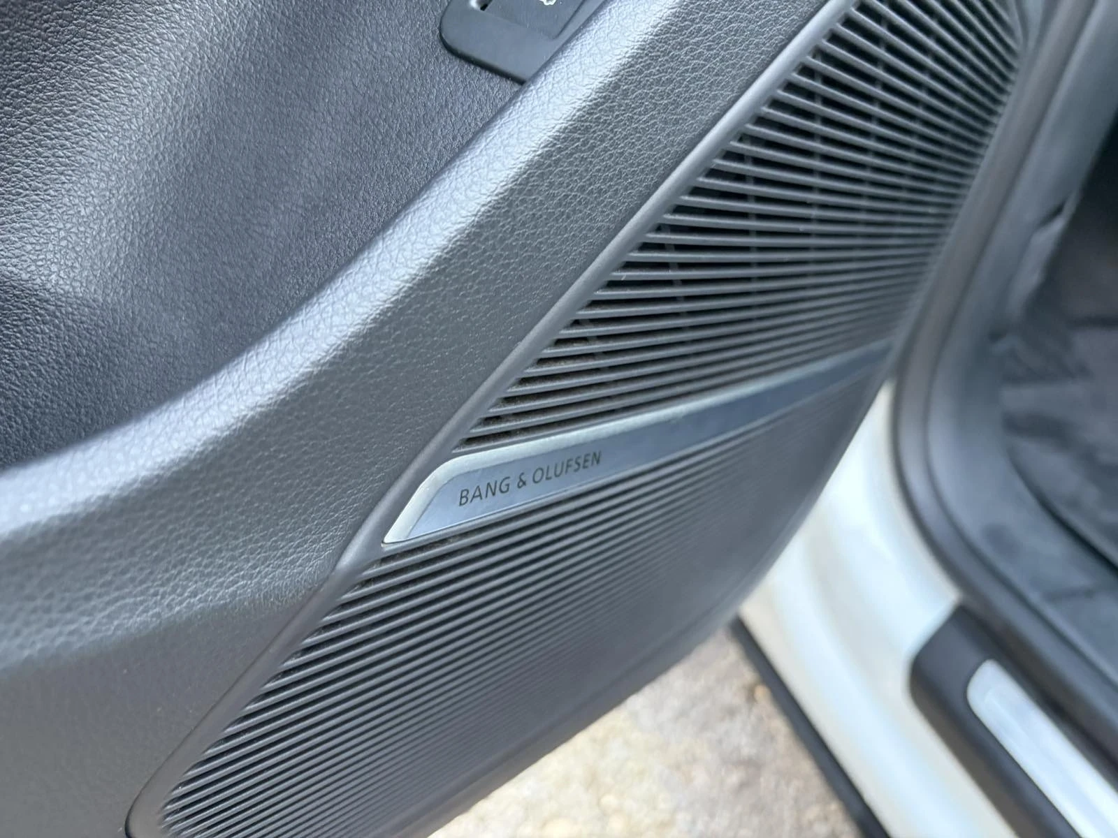 Audi Q8 50TDI QUATTRO B&O , снимка 12 - Автомобили и джипове - 53938206